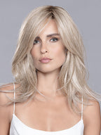 AFFAIR DELUXE by ELLEN WILLE in PEARL ROOTED 101.14 | Pearl Platinum and Medium Ash Blonde Blend with Shaded Roots
