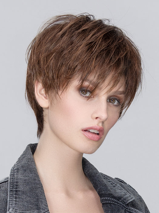 BEAT by ELLEN WILLE in CHOCOLATE ROOTED 830.6 | Medium Brown Blended with Light Auburn, and Dark Brown blends with Shaded Roots