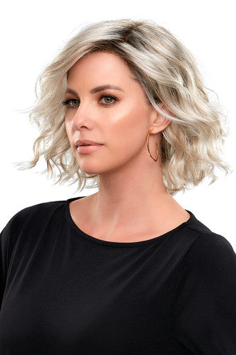 January blonde wig alt2