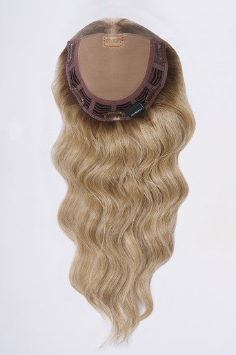 Top Trend Lace HD Wavy 18" flat lay