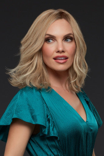 Carrie blonde wig alt