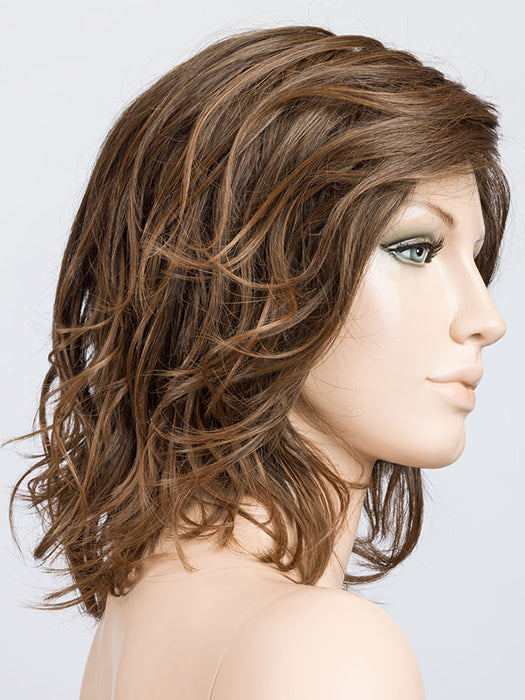 NOUGAT TIPPED 8.12.830 | Medium Brown, Light Auburn, and Ligthest Brown Blend with Lighter Tipped Ends