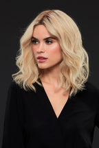 Margot blonde wig alt2