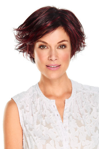 Mariska brunette wig main2