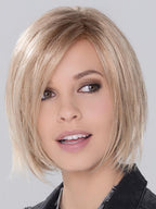 YOUNG MONO by ELLEN WILLE in CHAMPAGNE ROOTED 22.25.16 | Light Beige Blonde, Medium Honey Blonde, and Platinum Blonde blend with Dark Roots
