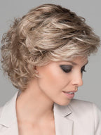 DAILY LARGE by ELLEN WILLE in CHAMPAGNE ROOTED 22.20.25 | Light Neutral Blonde, Light Strawberry Blonde, and Lightest Golden Blonde Blend with Shaded Roots